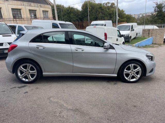 MERCEDES-BENZ A 180 Premium