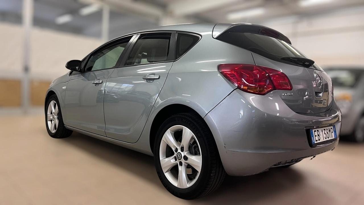 Opel Astra 1.7 CDTI 110CV 5 porte Elective Cosmo