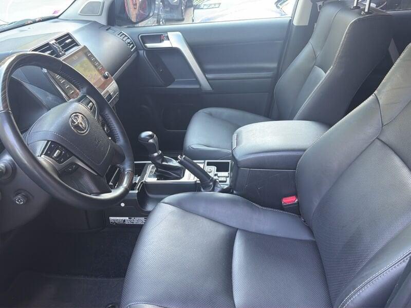 Toyota Land Cruiser 2.8 D4-D Lounge A/T