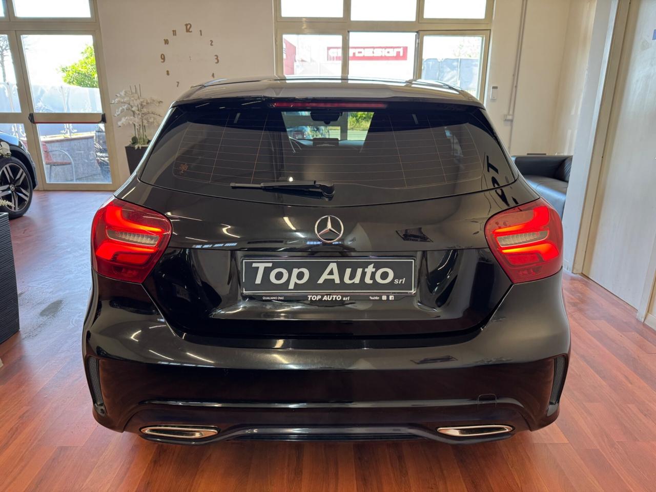 MERCEDES-BENZ A 180 d PREMIUM AMG - 2018