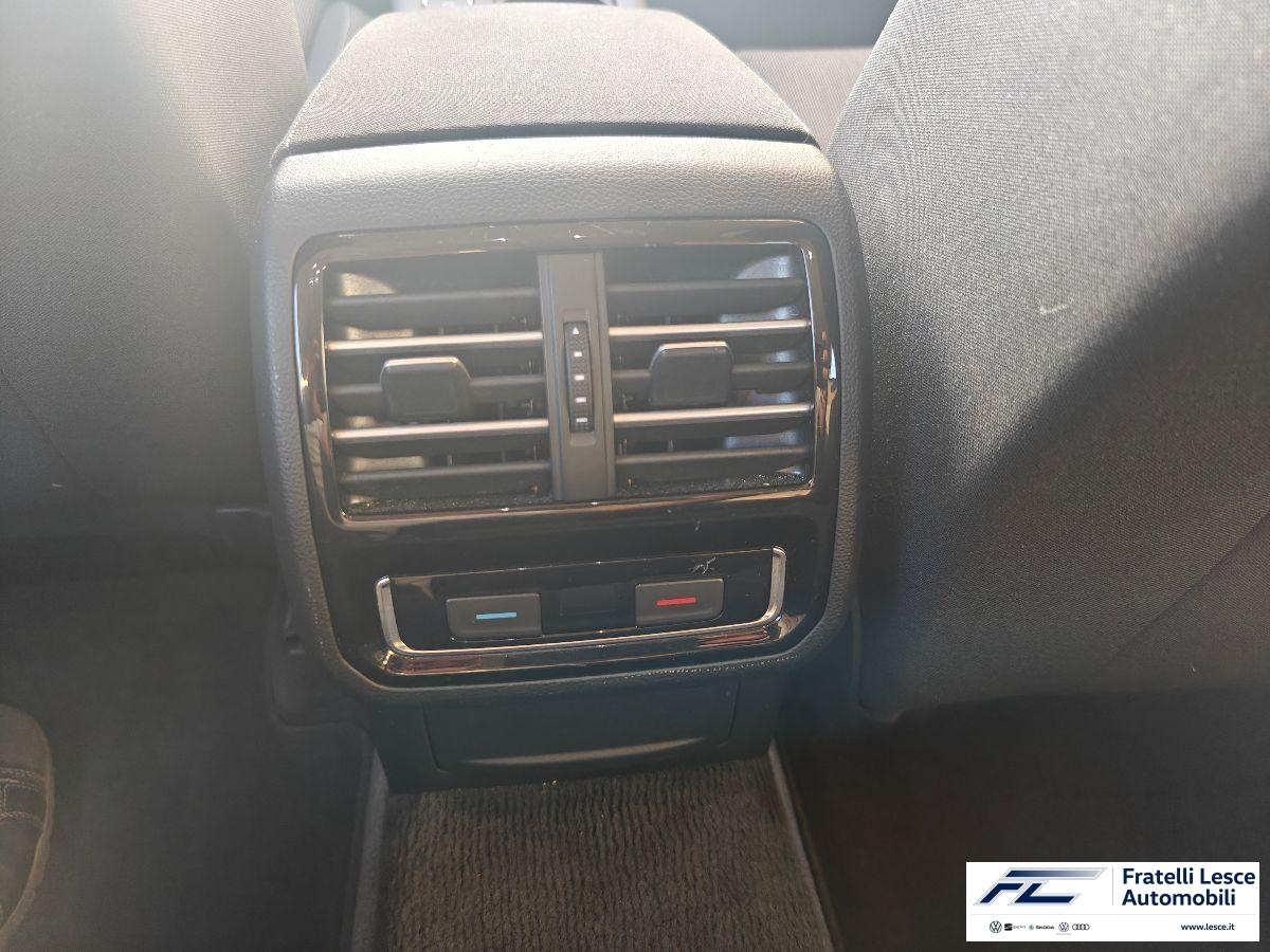 Volkswagen - Passat Variant 1.6 tdi 120cv DSG Business (Pronta Consegna!!!)
