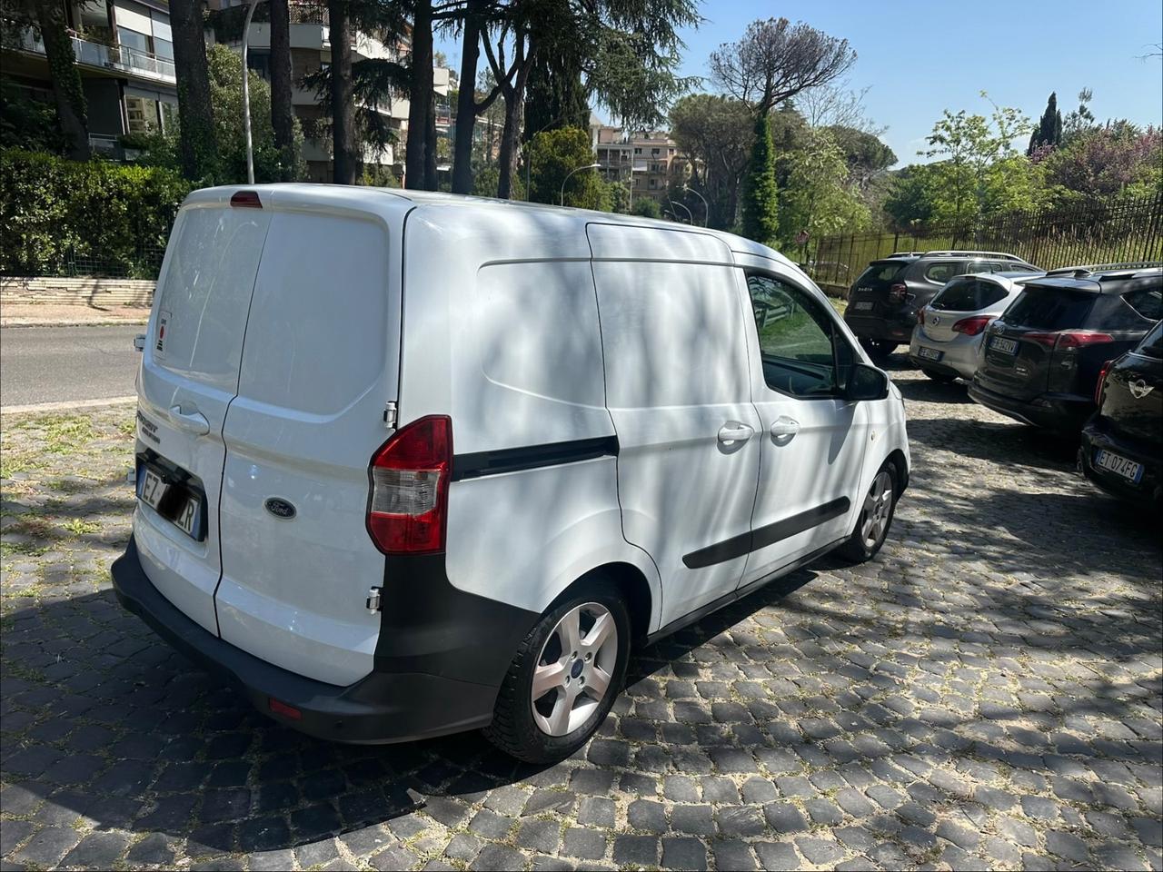Ford Transit Courier 1.5 Diesel Euro 5b Full Opt 2015