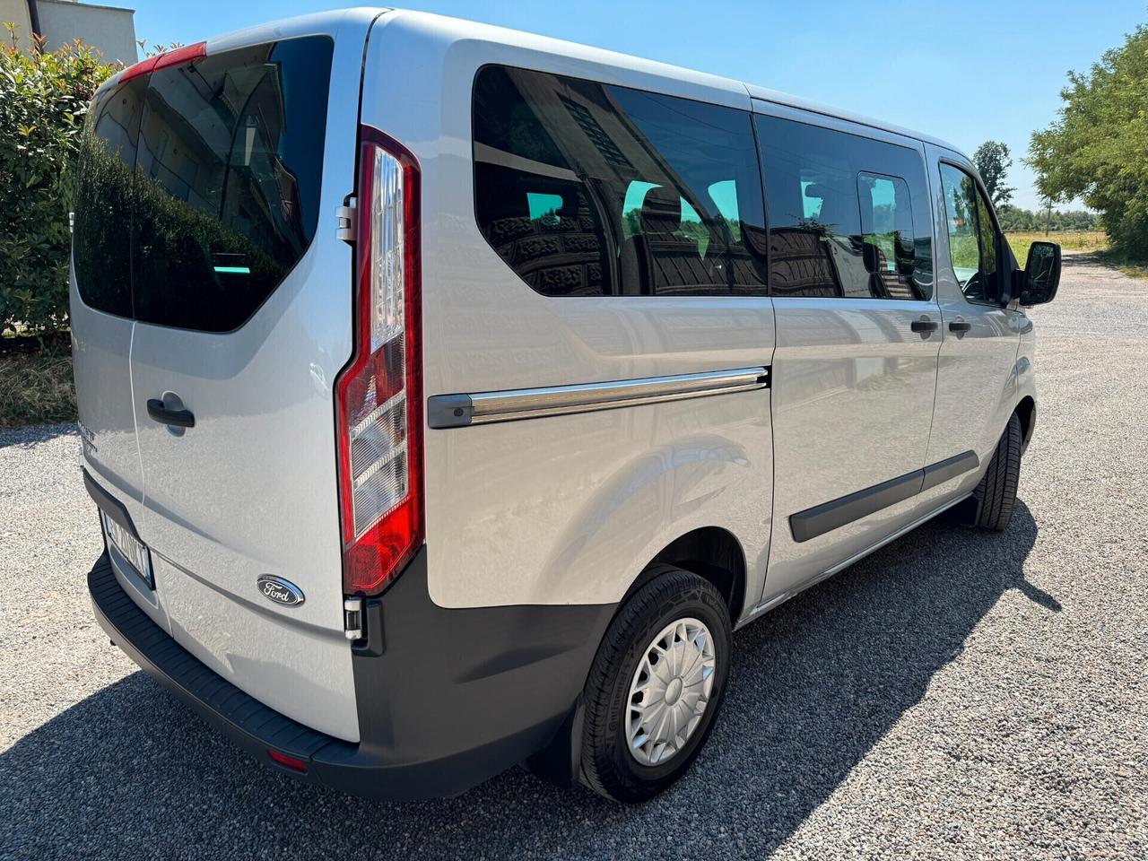 Ford Tourneo Custom 9 posti 2014