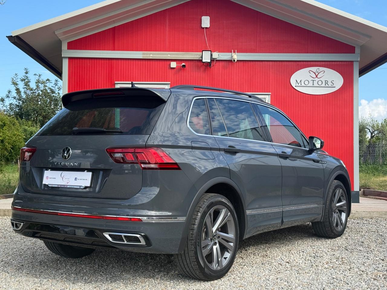 Volkswagen Tiguan R-Line 2.0 TDI 150 CV DSG