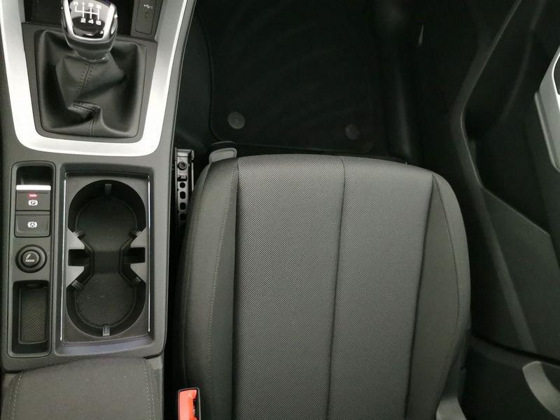 Audi Q3 35 1.5 tfsi Business Advanced