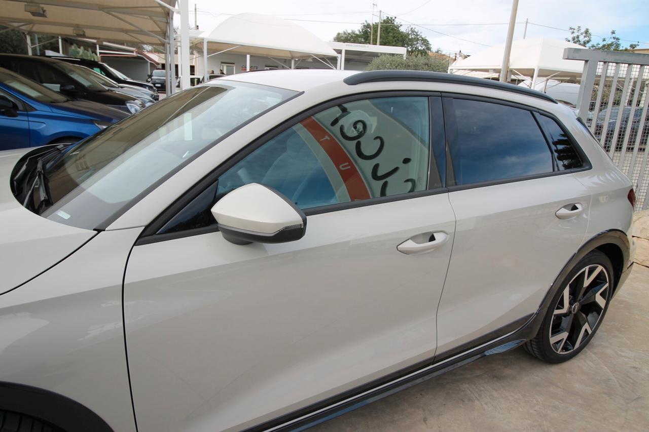 Audi A3 allstreet 35 TFSI S tronic Identity Contrast 11.2025