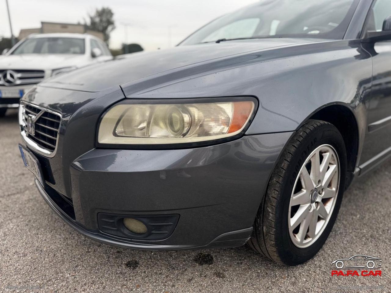 VOLVO V50 2.0 D Summum