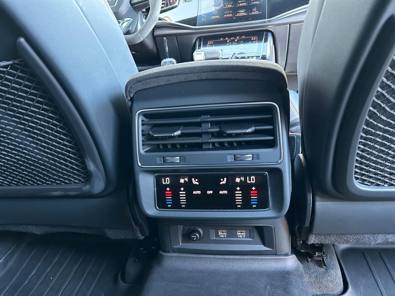 Audi RSQ8 TFSI V8 600CV quattro tiptronic