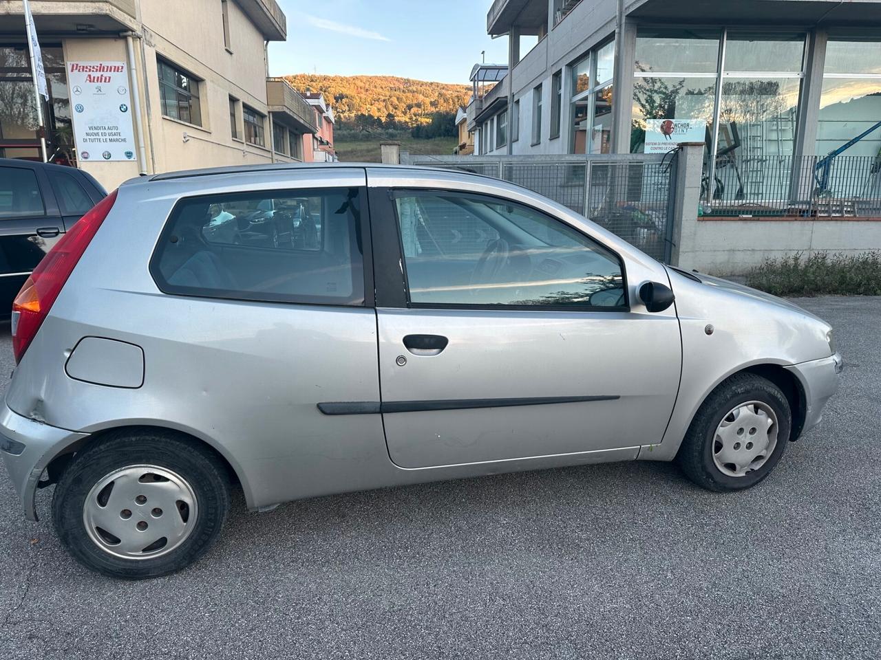 Fiat Punto 1.2i cat 3 porte EL