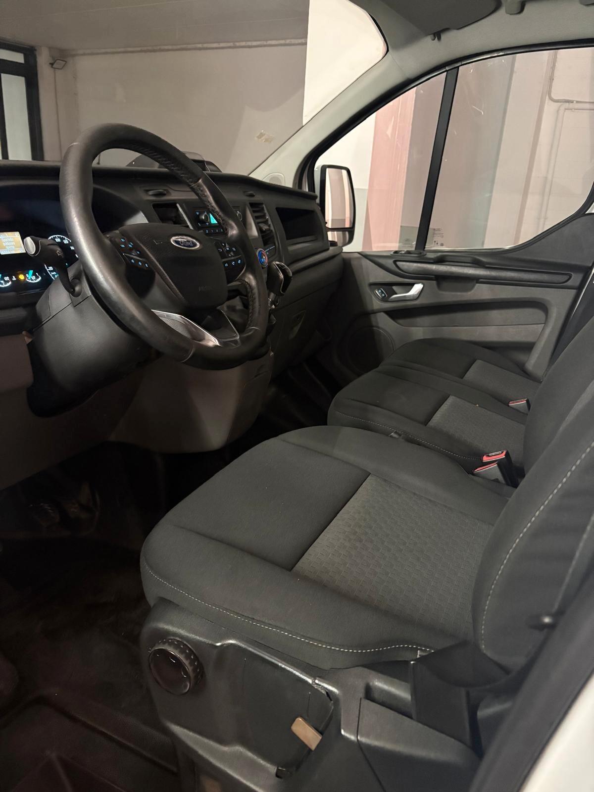 Ford Transit Custom 320 2.0 EcoBl. 130 aut.PC Furg.Coib. 0°Trend