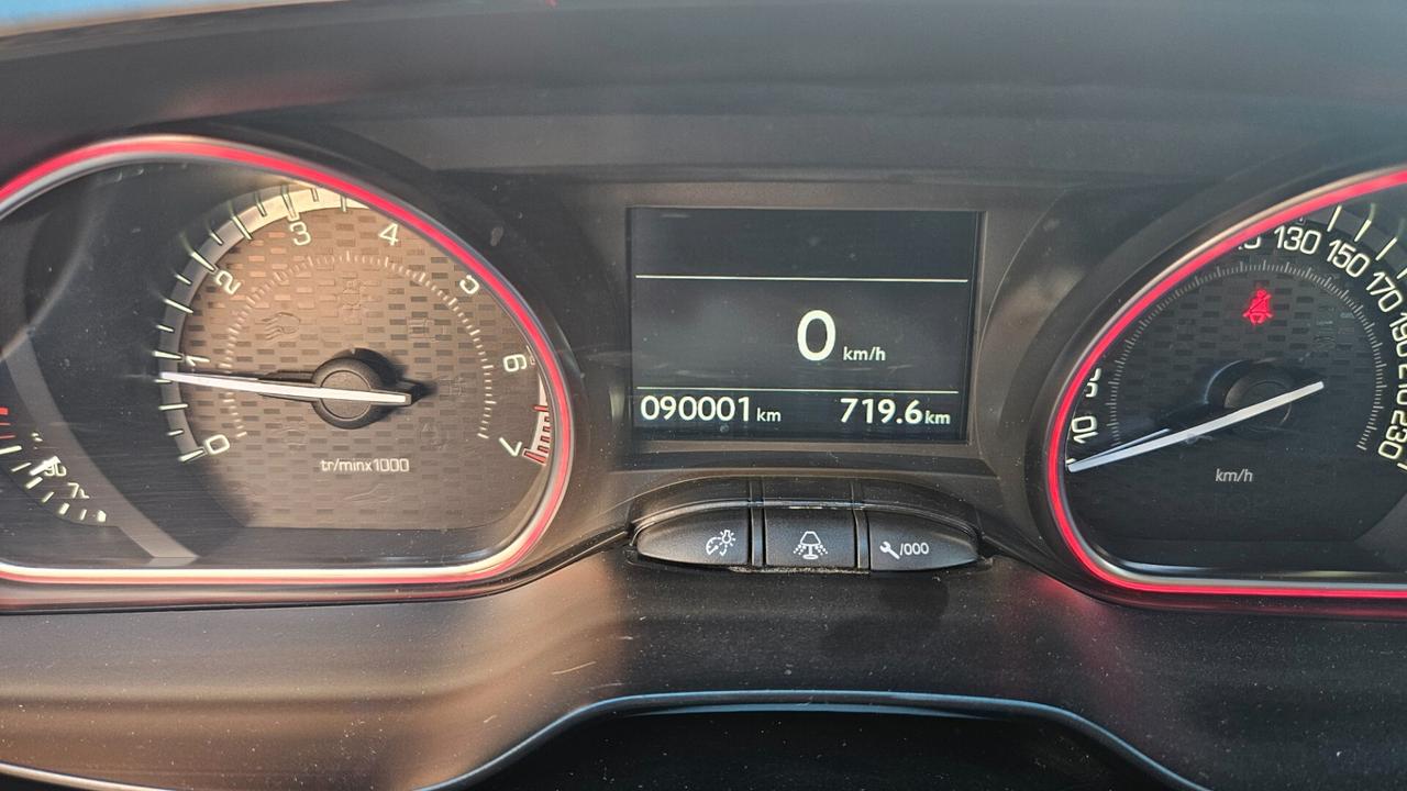 Peugeot 2008 1.2 t Gt Line 130 CV CAMERA-ANDROID AUTO