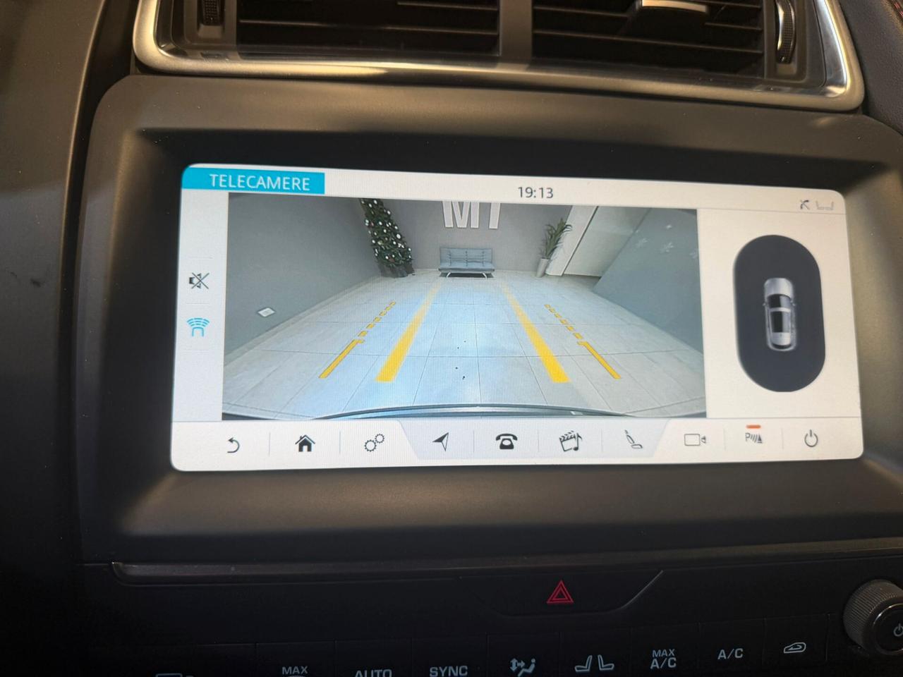 Jaguar E-Pace 2.0D 150 CV AWD aut. R-Dynamic S