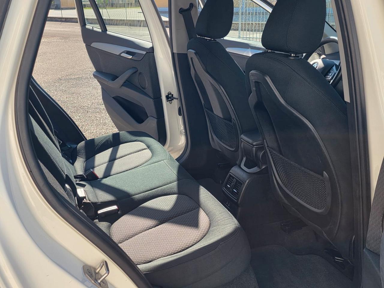 Bmw X1 xDrive25e Business Advantage