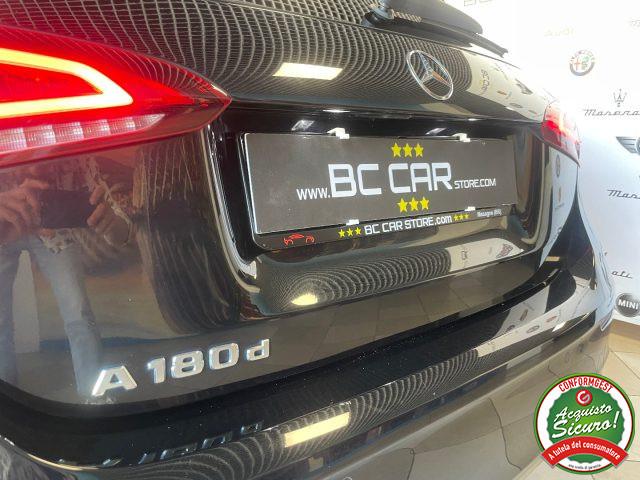 MERCEDES-BENZ A 180 d Premium AMG *MBUX