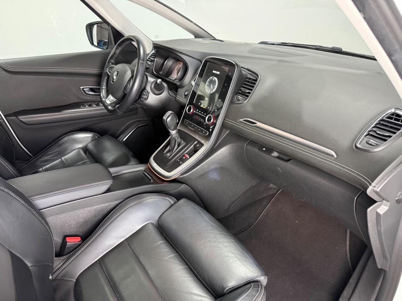 Renault Grand Scenic dCi 160 CV EDC Energy Initiale Paris