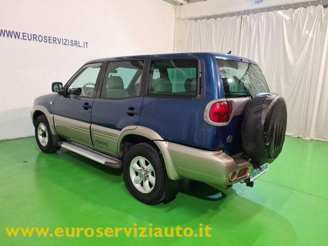 NISSAN Terrano II 2.7 Tdi 3 porte Luxury