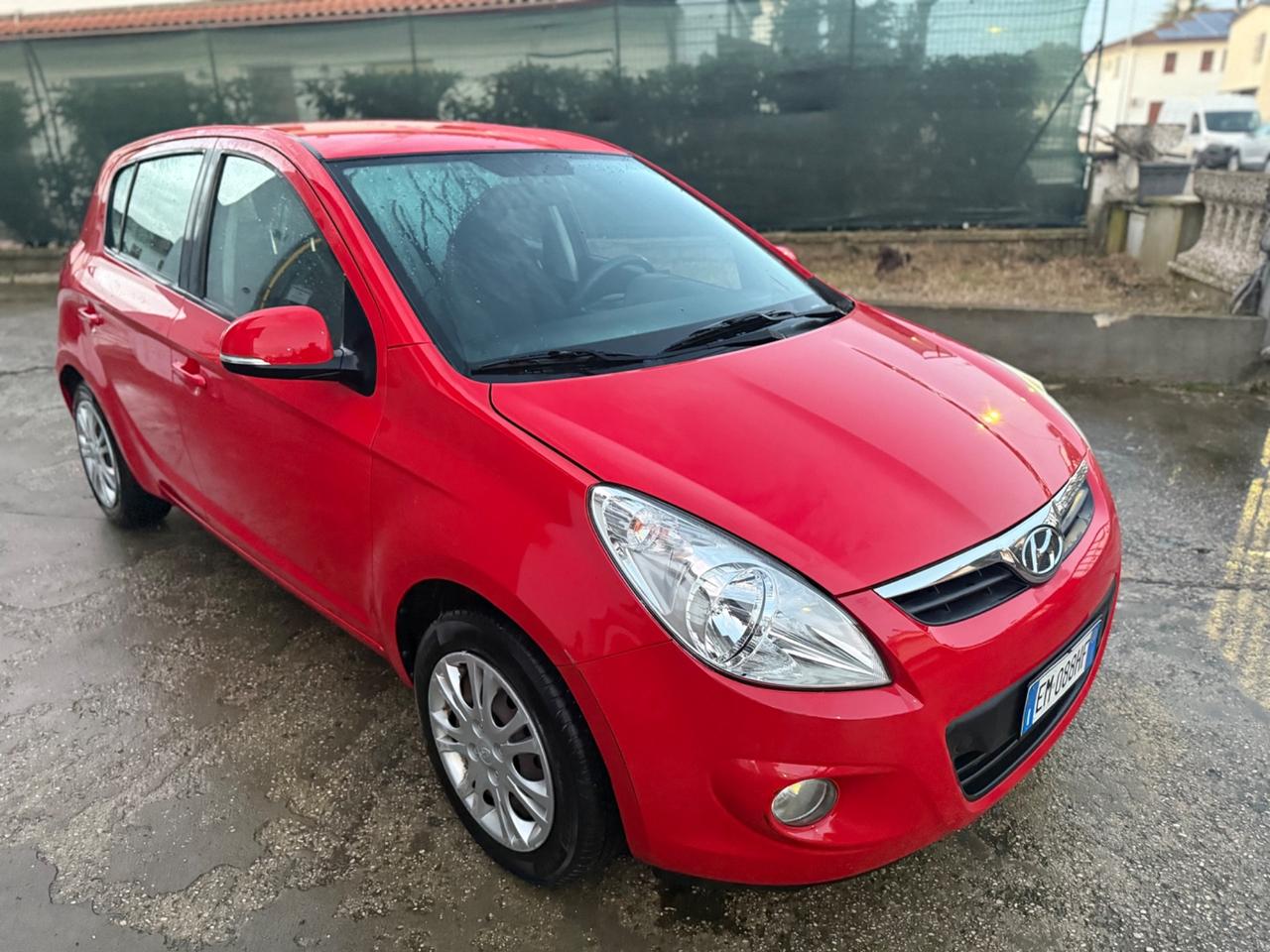 Hyundai i20 1.2 5p. Neopatentati no blocchi 2012