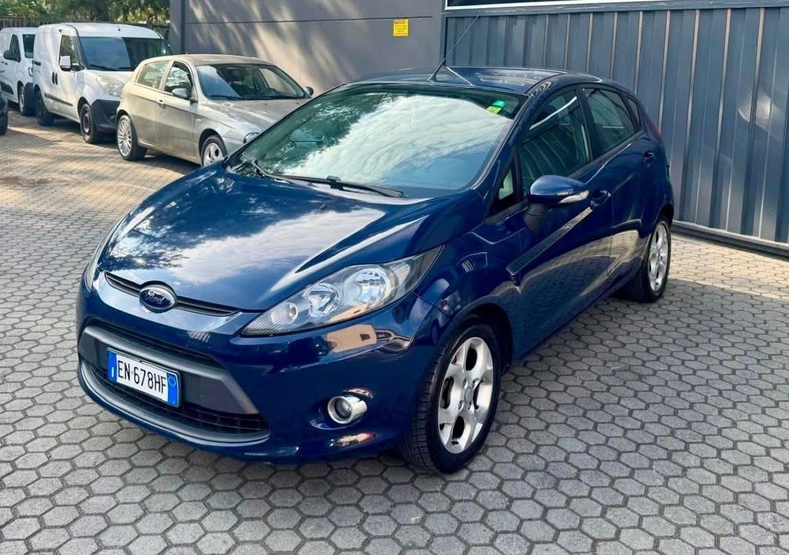 Ford Fiesta 1.4 Benzina GPL 5 porte Neopatentati