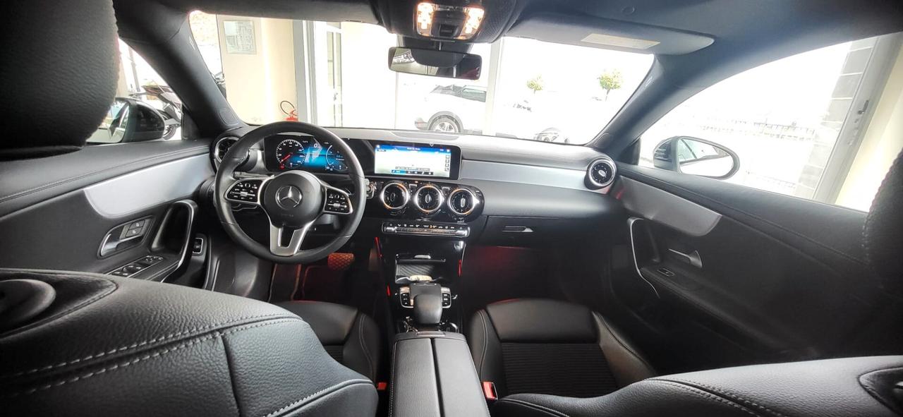 Mercedes-benz CLA 180 d Automatic Premium
