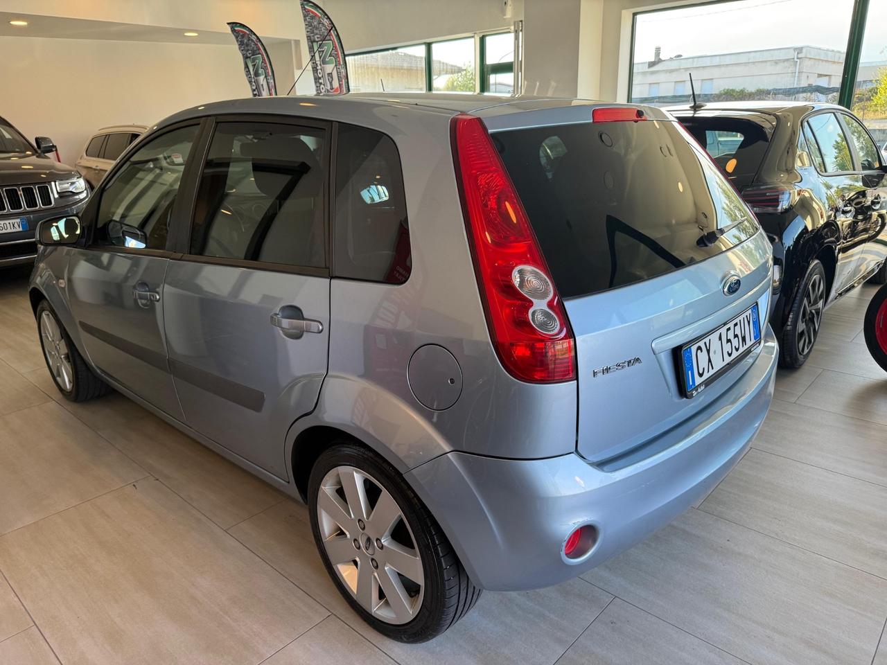 Ford Fiesta 1.2 16V 5p. Ghia