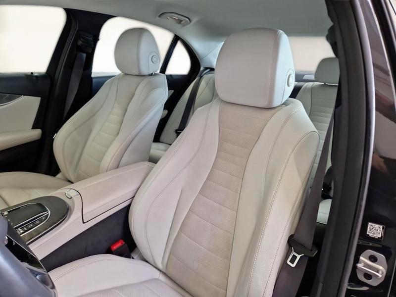 MERCEDES-BENZ E 220 4MATIC BUSINESS SPORT AUTO 4 PORTE BERLINA