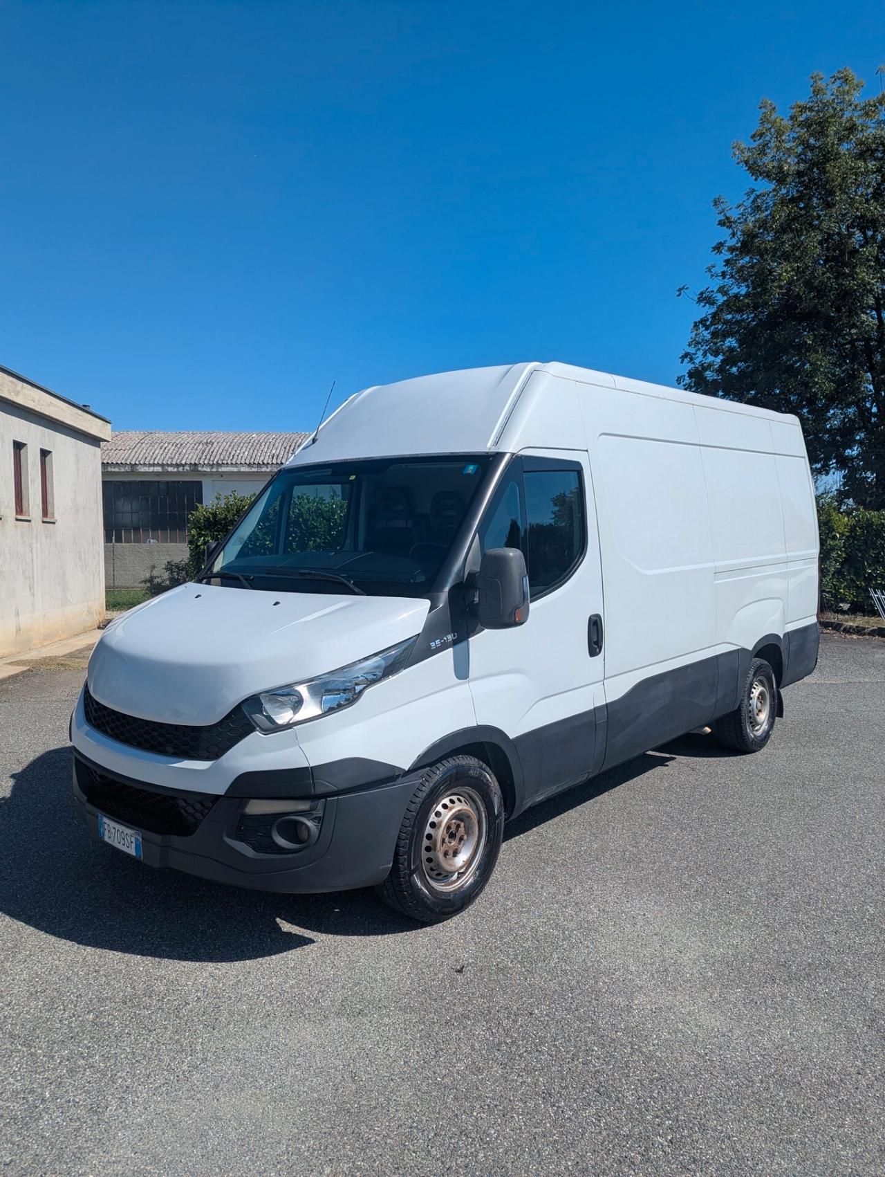Iveco Daily 35S20 L pochi km