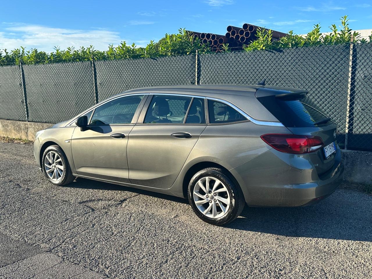 Opel Astra 1.6 CDTi 110CV Start&Stop Sports Tourer Business