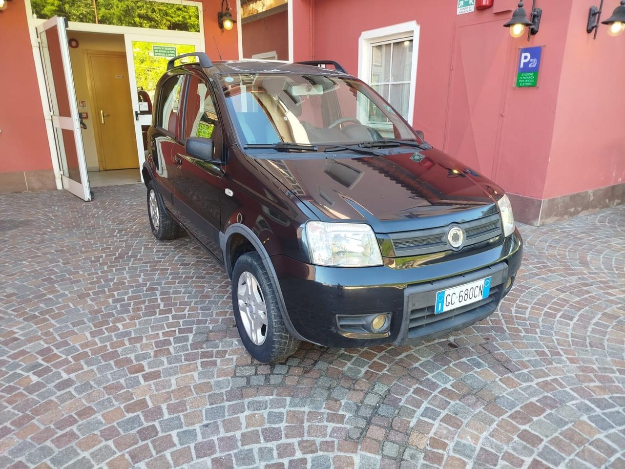 Fiat Panda 1.2 4x4 benzina - 5 posti