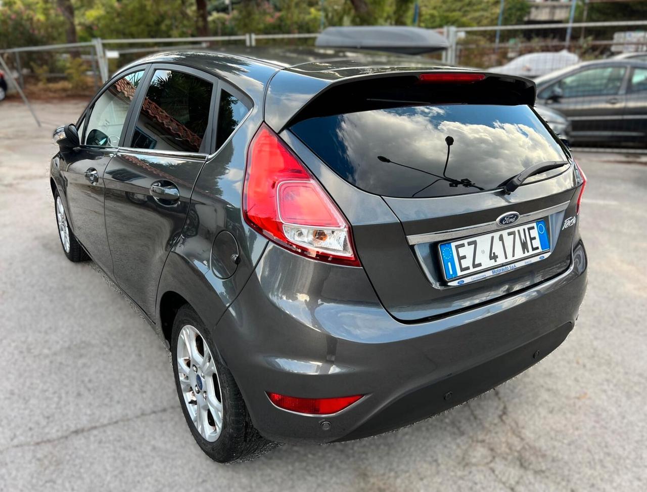 FORD FIESTA 1.5 TDCi 75CV 5P Black&White - 2015