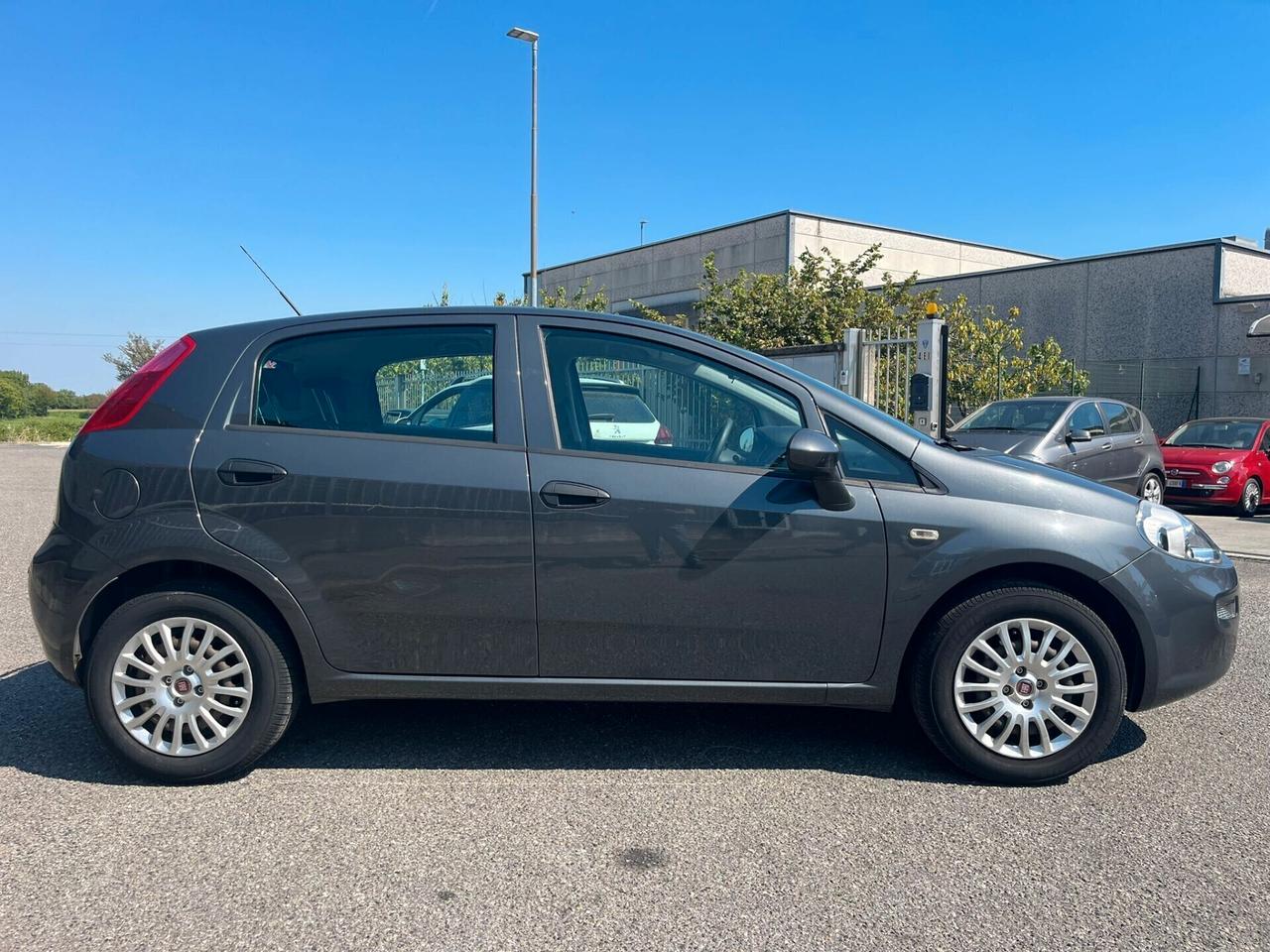 Fiat Punto 1.2 8V 5p solo 22.000 km