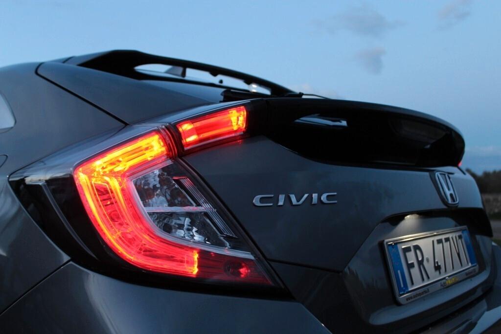 HONDA Civic 1.6 i-DTEC Elegance *Vetri Privacy