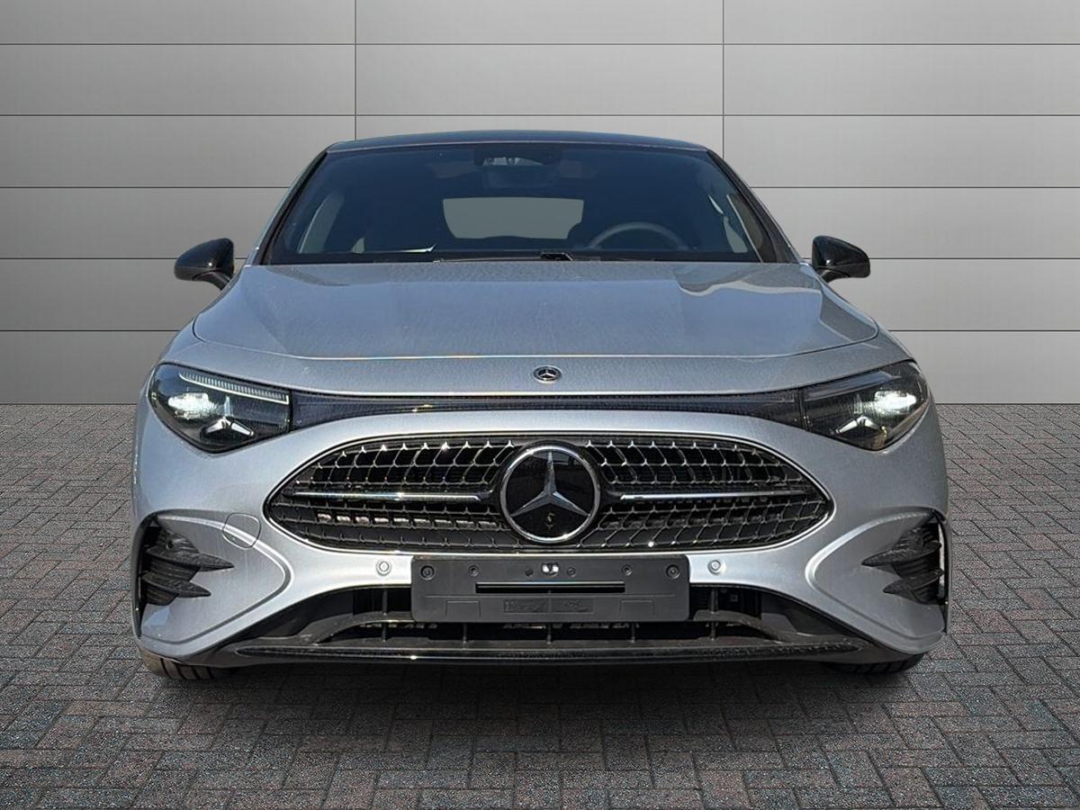 Mercedes-Benz CLA 200 4MATIC