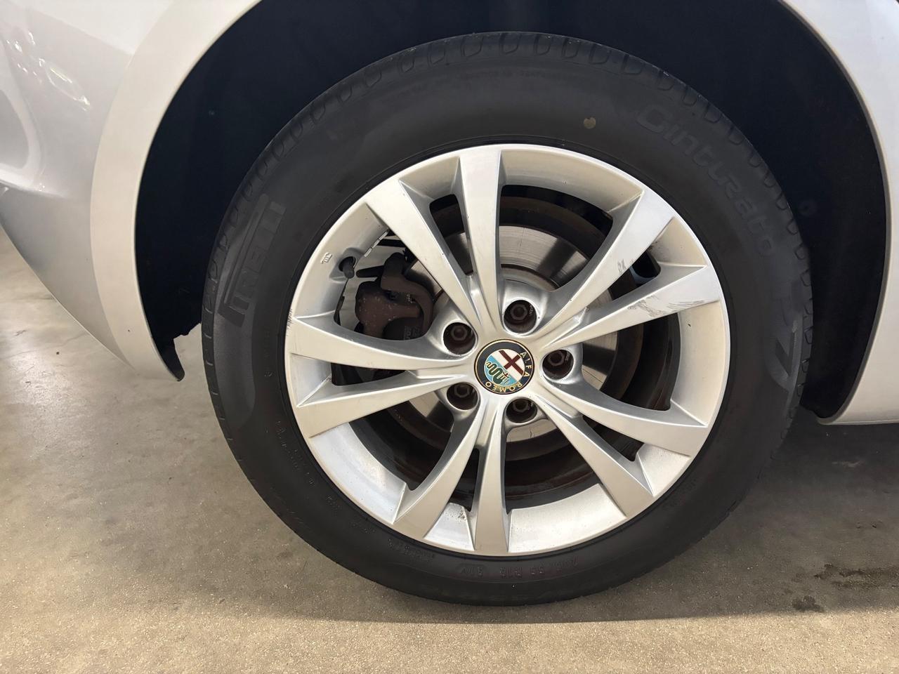 Alfa Romeo Giulietta 1.6 JTDm-2 |OK NEOPATENTATI |