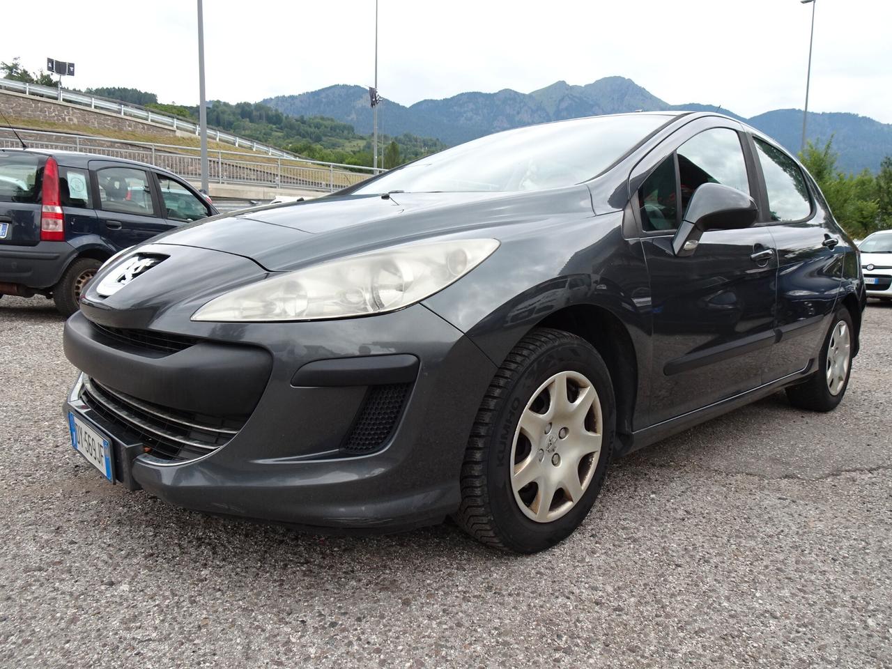 Peugeot 308 1.6 HDi 90CV 5p. Tecno