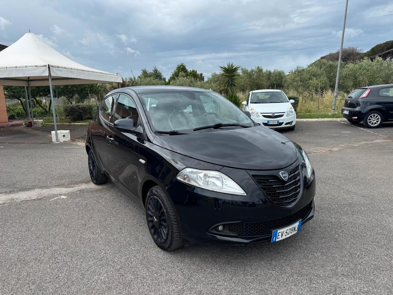 Lancia Ypsilon 1. 2 BENZINA 69CV 2014