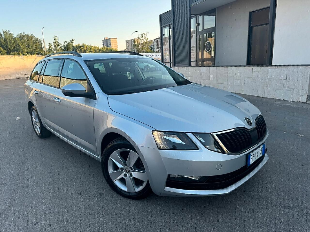 Skoda Octavia 1.6 TDI CR 115 CV DSG Wagon Executive