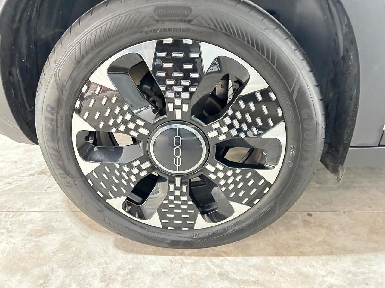 Fiat 600 Hybrid 100 CV DCT MHEV La Prima