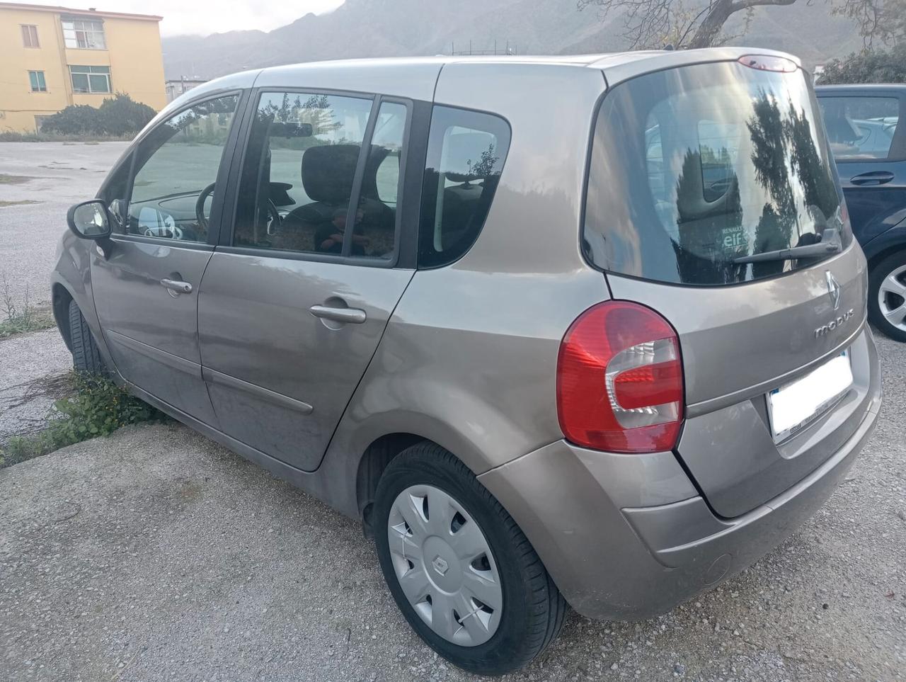 Renault Modus Grand 1.2 16V