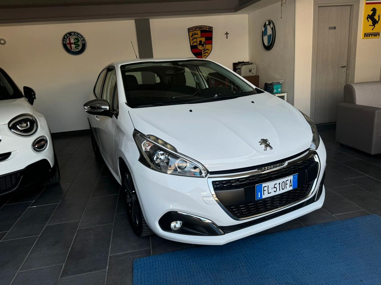 Peugeot 208 BlueHDi 75 5 porte Allure Adatta per Neopatentati