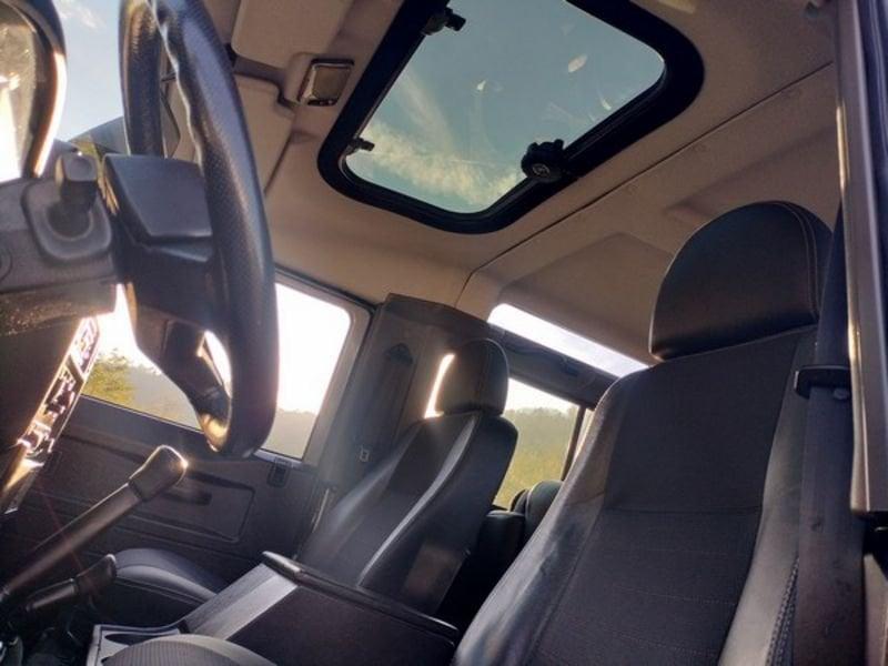 Land Rover Defender Defender 90 2.4 TD4 SE