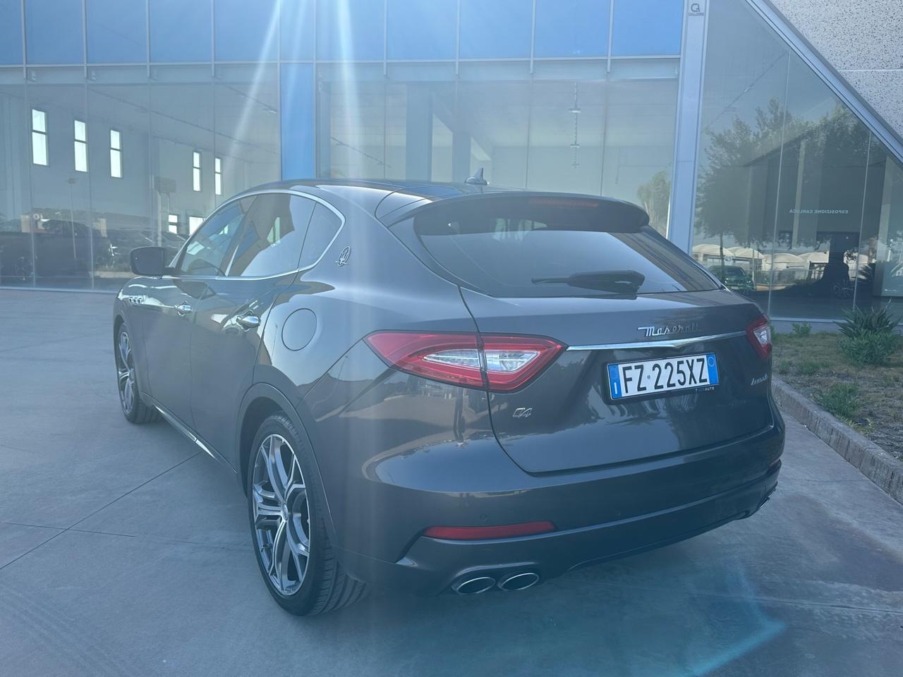 Maserati Levante V6 275cv Super Offerta T-stock prezzo imperdibile