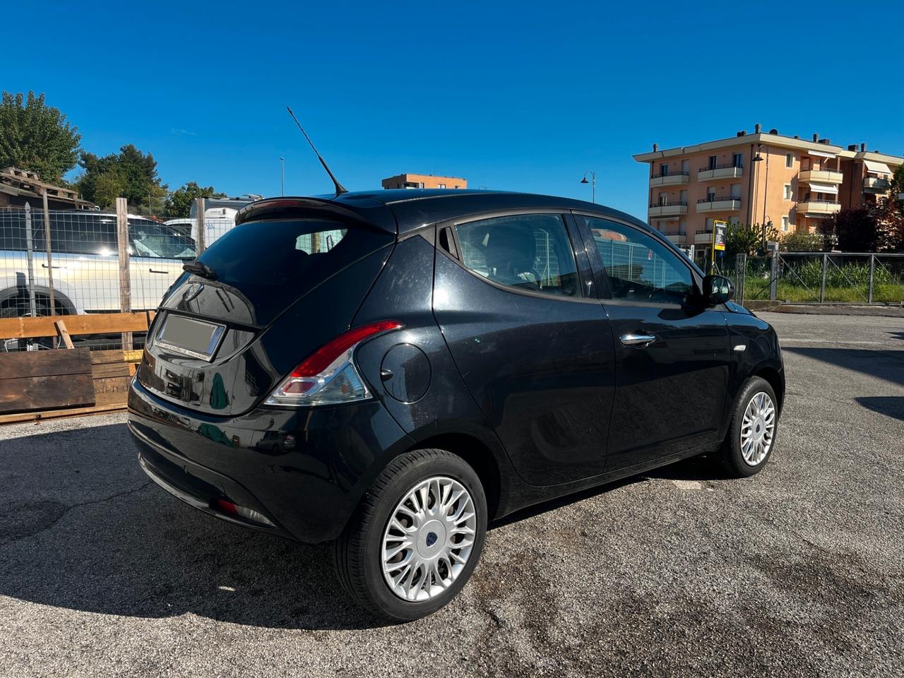 Lancia Ypsilon 1.2 69 CV 5 porte Gold