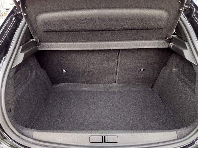 Peugeot 208 208 ST 12E MHEV P6