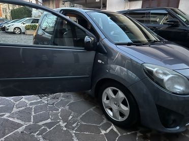 Renault Twingo 1.2 16V TCE Dynamique