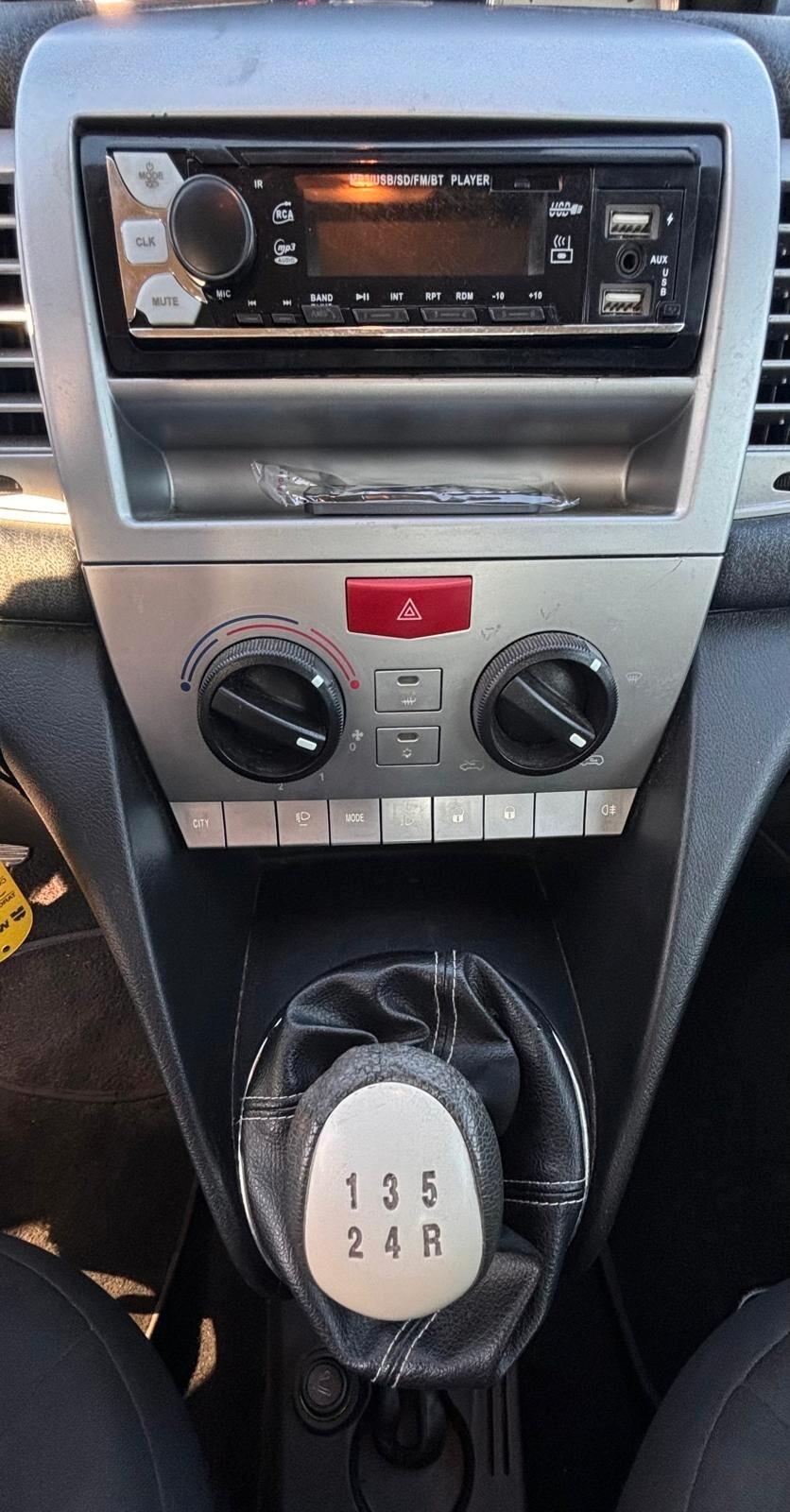 Lancia Ypsilon 1.2 Argento