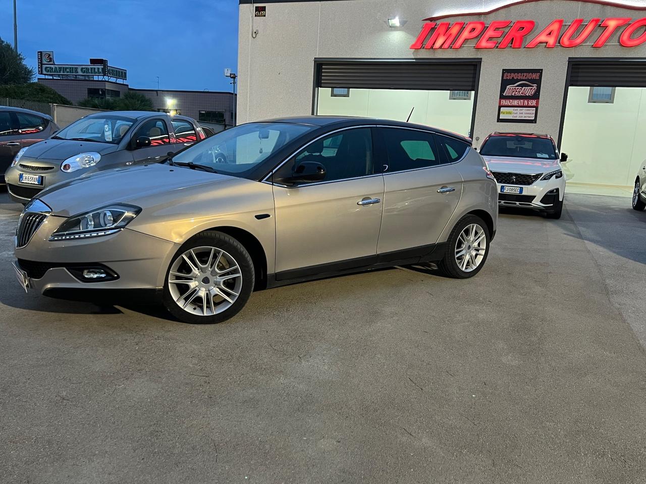 Lancia Delta 1.4 T-Jet 120 CV Platino Ecochic GPL