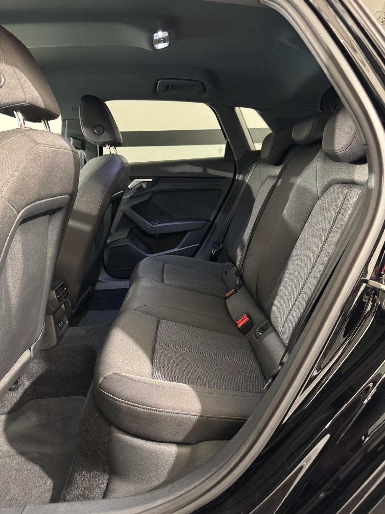 Audi A3 SPB TDI Advanced CERCHI 18