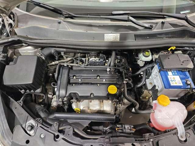 Opel Corsa Benzina Neopatentati