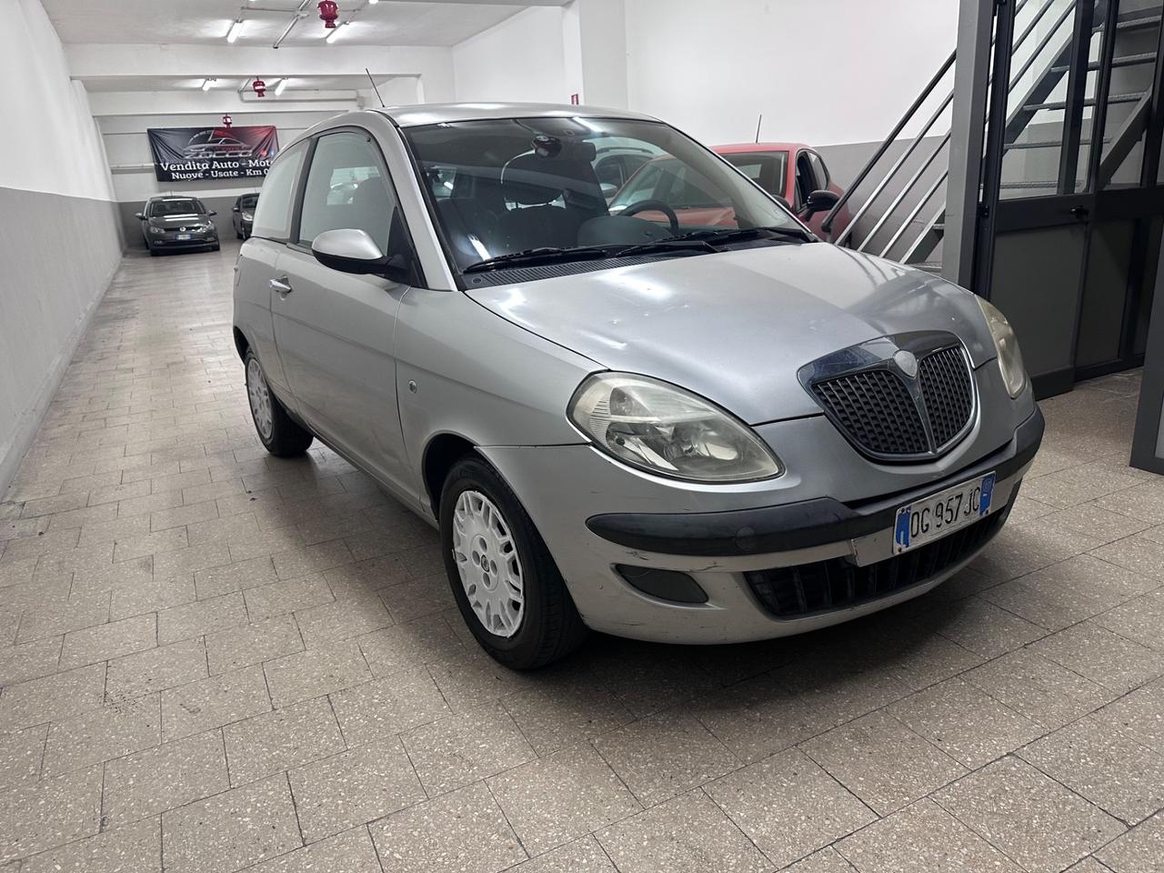 Lancia Ypsilon 1.2 Oro Giallo 2007