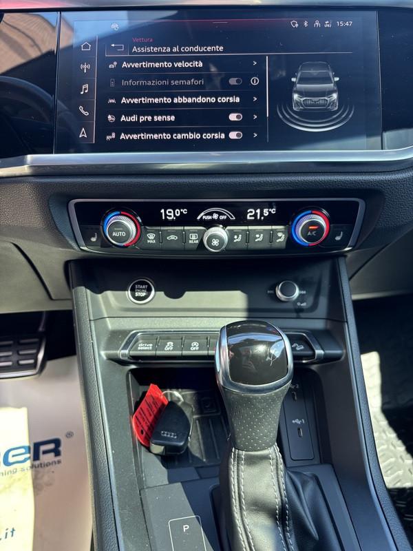 Audi Q3 Sportback 40 2.0 tdi S line Black edition quattro 200cv s-tronic